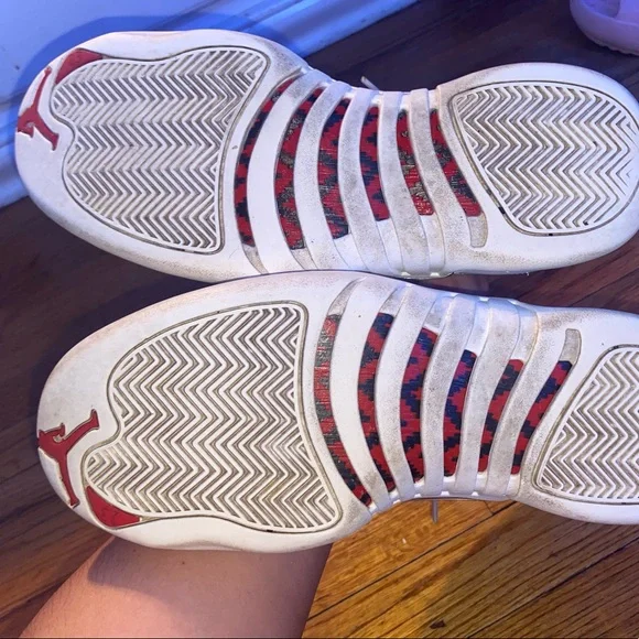Jordan 12 Size 8 Creased but good condition display picture 3